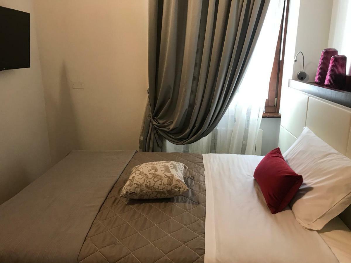 Verona Porta Borsari Relais Exteriör bild
